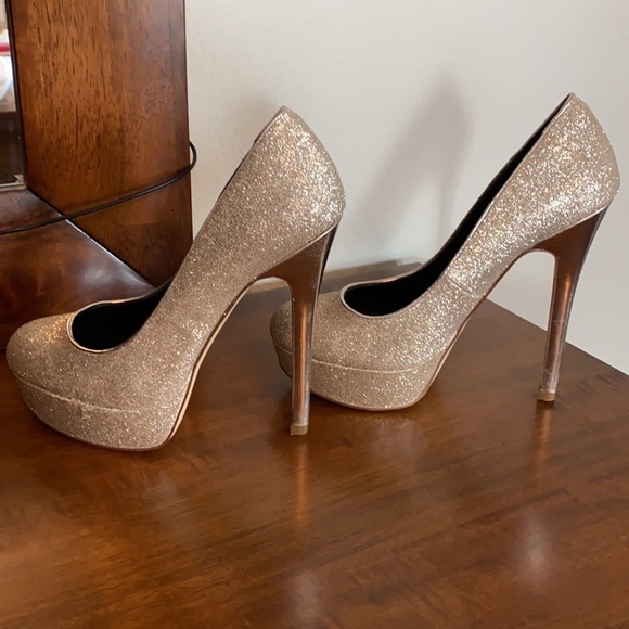 Aldo Woman’s Glitter Round Toe Platform High Heels Gold Size 6 - Picture 3 of 12